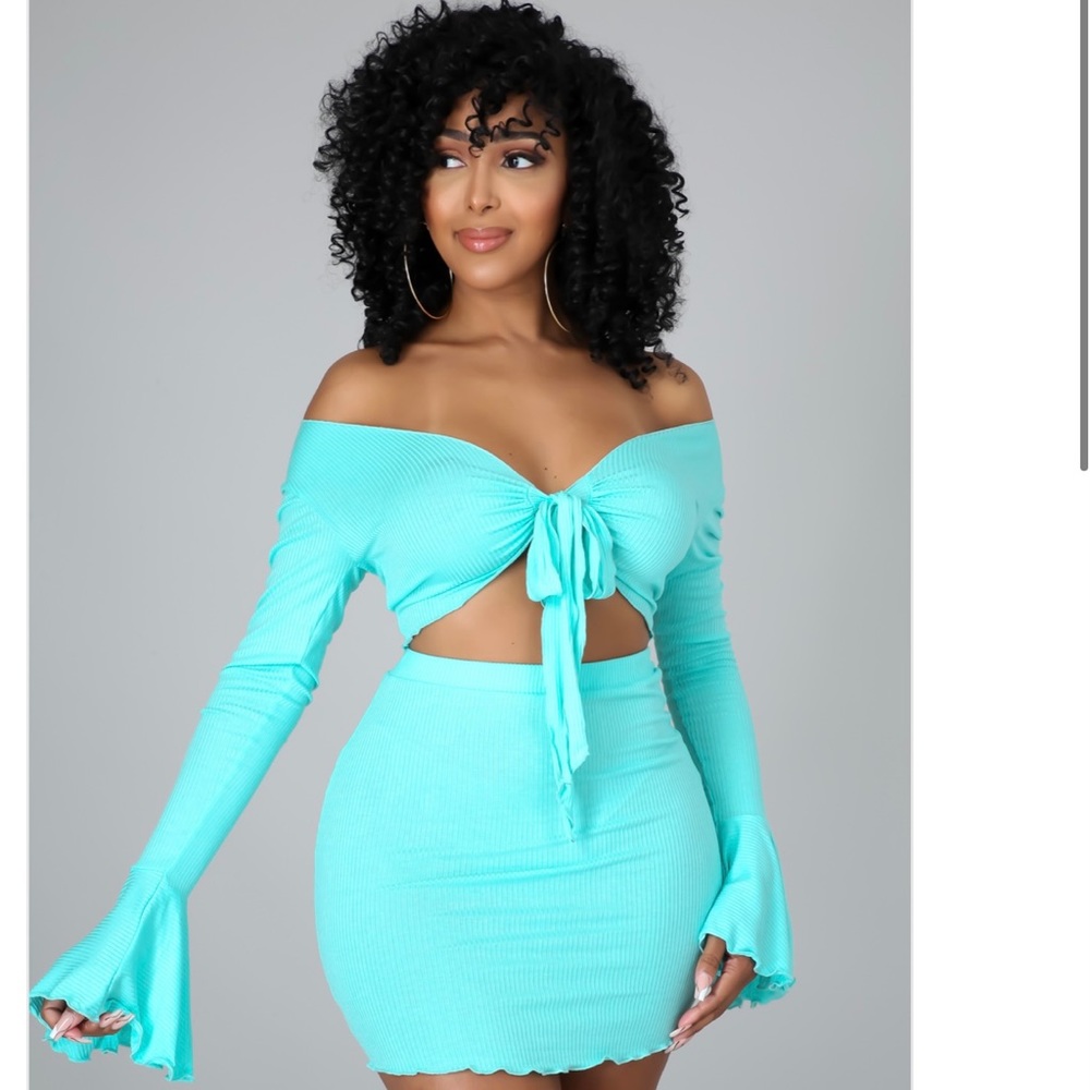 Two piece set 
Crop top